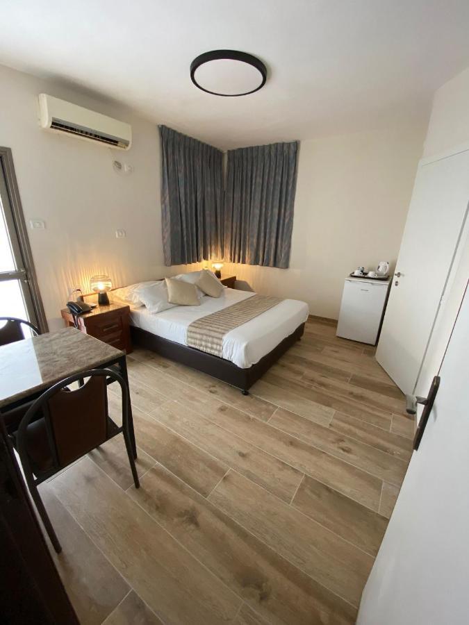 Berger Hotel Tiberias Exterior photo